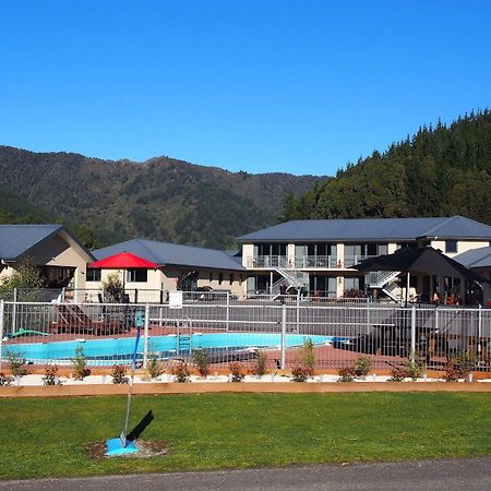 Linkwater Motel And Backpackers Exteriér fotografie